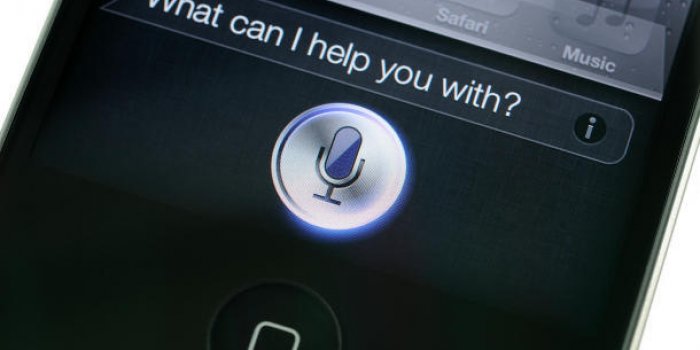 Siri, l’assistant vocal d’Apple, cause de nombreux accidents de la route ?