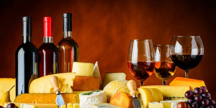 Festivités : quel vin boire avec le fromage ?