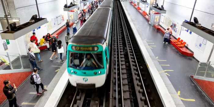 VIDÉO Paris : une femme violemment agressée dans le métro