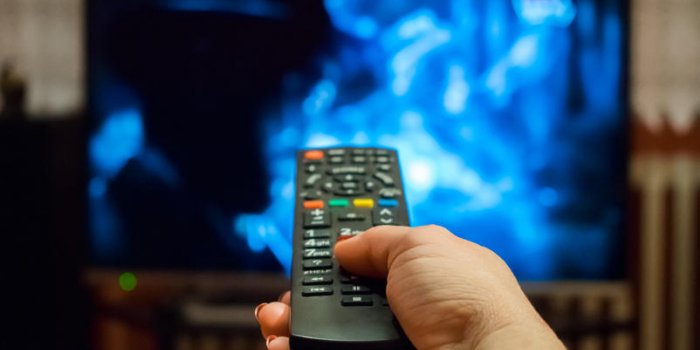 La hausse d'impôt qui se cache (peut-être) derrière la suppression de la redevance télé