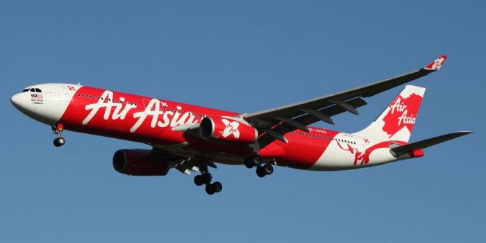 "C’était comme dans une machine à laver" : les passagers d'un vol d'AirAsia racontent l'enfer en plein vol