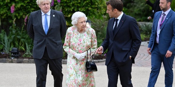 Funérailles d'Elizabeth II : pourquoi la date pose problème à Emmanuel Macron