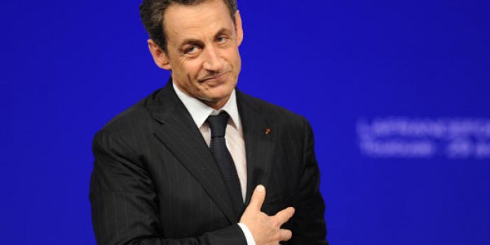 PS, UMP et FN : découvrez comment ils veulent tous profiter du retour de Nicolas Sarkozy !