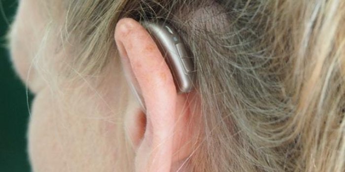  Prothèses auditives : toujours plus petites, performantes et connectées