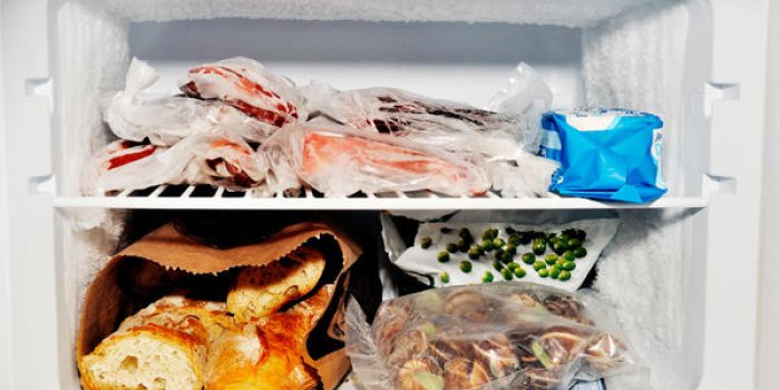Congélateur : comment éviter le givre sur les aliments congelés ?