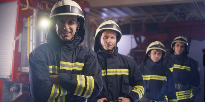 Photos : découvrez le calendrier torride des Pompiers 2021