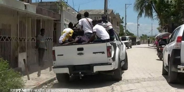 Des gangs qui kidnappent des enfants en Haïti : ce reportage choc dans Sept à Huit