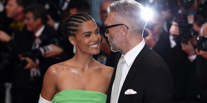Tina Kunakey et Vincent Cassel complices &agrave; Cannes : les amoureux mettent le feu au tapis rouge