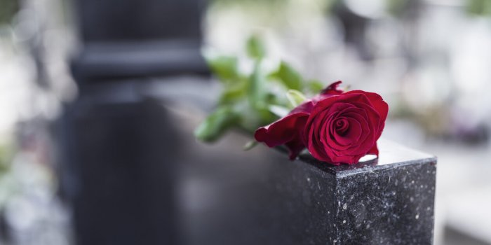 Mort : 5 objets que l'on n'a pas le droit d'emmener dans sa tombe