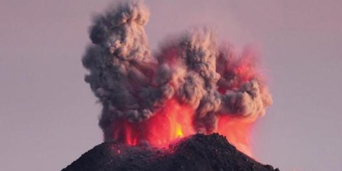 Mexique : l'impressionnante &eacute;ruption du volcan Colima