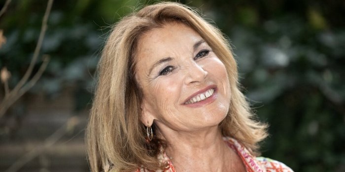 Nicole Calfan splendide &agrave; 76 ans : elle rayonne au cocktail des nomin&eacute;s de Festival de la Rochelle
