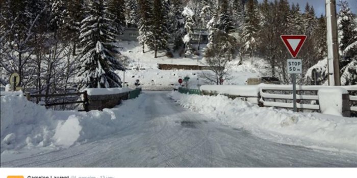 EN IMAGES La neige d&eacute;barque en France, Twitter immortalise l'instant
