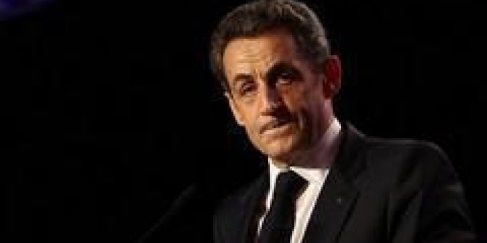 Sarkozy, Blair, Clinton... Combien gagnent aujourd'hui les anciens chefs d'Etat ?