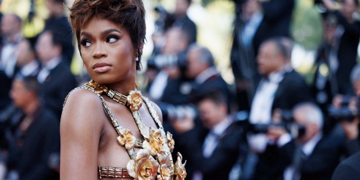 Festival de Cannes : la mannequin Didi Stone en montre beaucoup sur le tapis rouge 