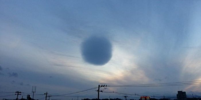 EN IMAGES Un myst&eacute;rieux nuage de forme sph&eacute;rique observ&eacute; au Japon