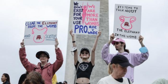 Manifestations pour le droit à l’IVG aux Etats-Unis : "Si les choses bougent, ce sera par l'opinion publique", estime une spécialiste des Etats-Unis