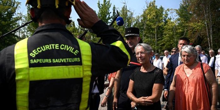 Incendies en Gironde : le maire d'Hostens demande à Élisabeth Borne de "faire intervenir l'armée"
