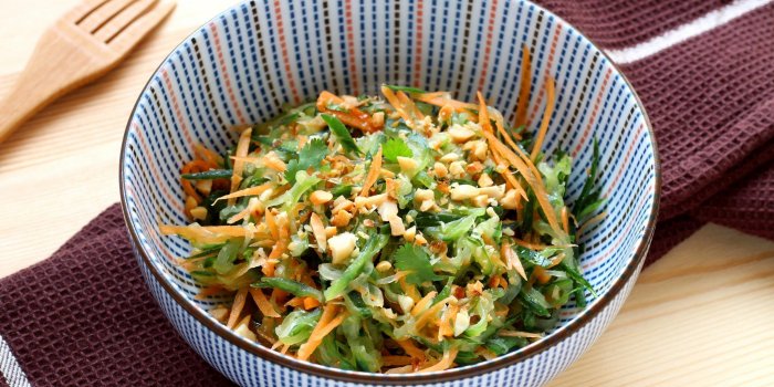 Salade de concombre à la thaïlandaise, boulettes de poulet façon kefta, salade de pâtes comme en Italie … Votre menu healthy de la semaine du 20 au 24 juin par 750green