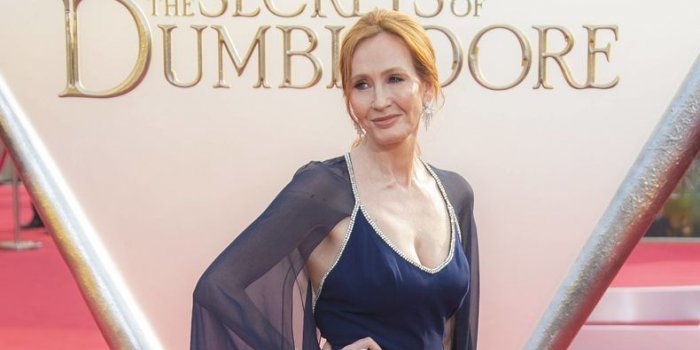 J.K. Rowling menacée de mort : l'écrivain ciblée depuis des années par des militants transgenres