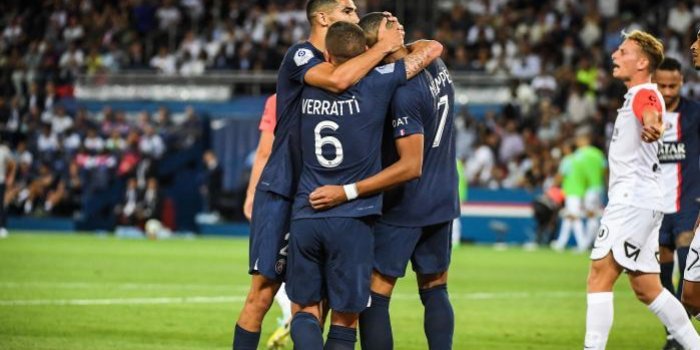 Ligue 1 : nouveau festival offensif du PSG, qui bat Montpellier pour son premier match de la saison à domicile