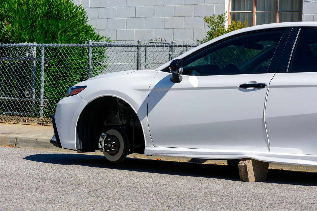 Auto : 5 dispositifs anti-vol efficaces pour protéger vos pièces détachées