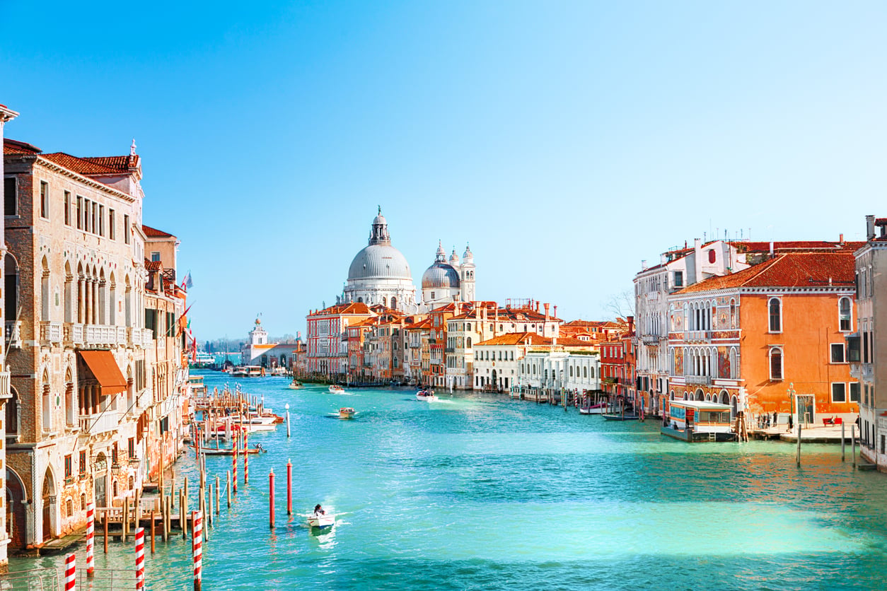 Surtourisme : visiter cette ville romantique va coûter au moins 30 euros dès 2027