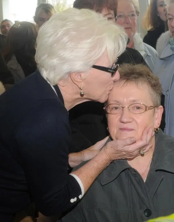 line renaud unveils a statue in northern france