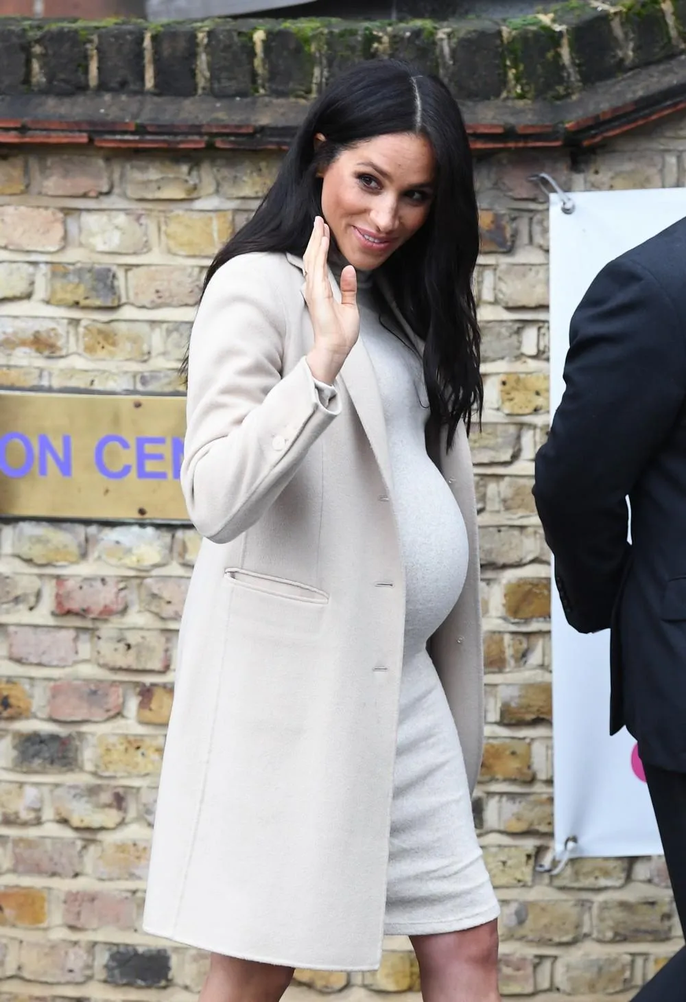 duchess of sussex visits mayhew charity - london