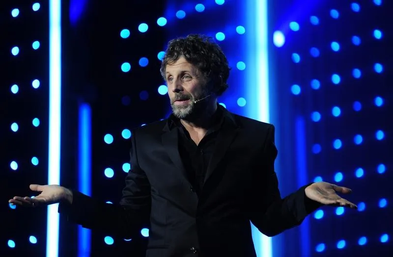 french humorist of the public media group radio france, stephane guillon perfoms during the 4th edition of the humorous festival paris fait sa comedie, on march 29, 2010 in paris afp photo olivier laban-mattei