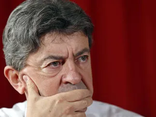 jean-luc mélenchon, coprésident du parti de gauche (pg), assiste à une conférence de presse le 25 juin 2012 à paris afp photo thomas samson