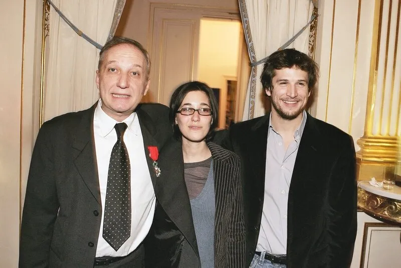 diverses personnalités françaises honorées par le ministre de la culture