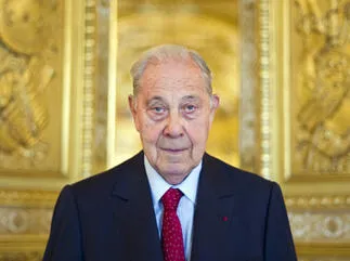 france politique sénat pasqua