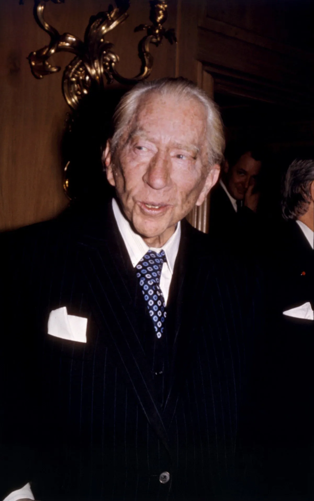 us industrialist and founder of the getty oil company jean paul getty (1892-1976) is pictured during a reception at home, 19 april 1975, in sutton place, near guildford afp   pa photo (photo by pa   afp)