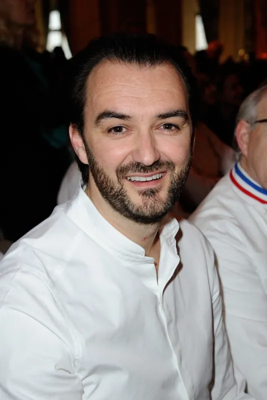 cyril lignac assiste a la ceremonie donnee a la mairie de paris pour celebrer les chefs francais a paris, fance le 14 janvier 2016 photo by aurore marechal abacapresscom , 530363 016 paris france