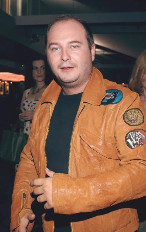 les aristos' premiere - paris