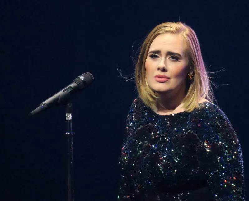 adele performing her last show - la