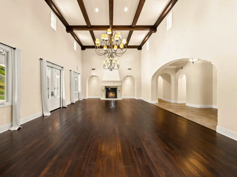 jodie foster selling her home for 85 million - la