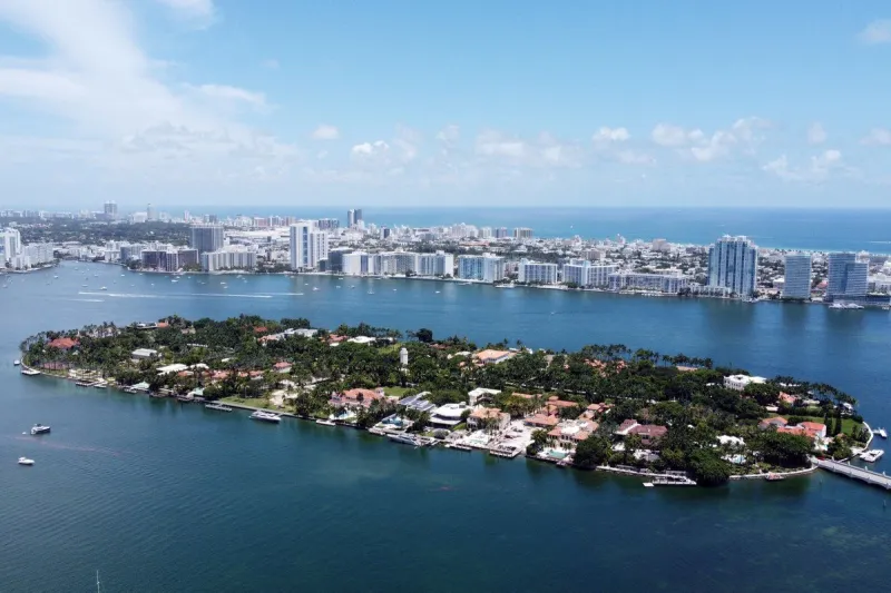 jennifer lopez and alex rodriguez's lavish new million star island home - miami