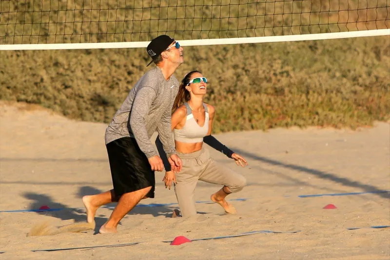 alessandra ambrosio playing volleyball - la