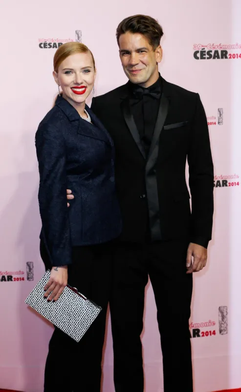 scarlett johansson is pregnant