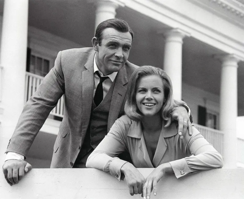 file photo - sean connery dies at 90 - sean connery and honor blackman goldfinger 1964 united artists, credit the hollywood archive   hollywood archive   avalon photoshot abacapresscom <motcle99> james bond bond james < motcle99>