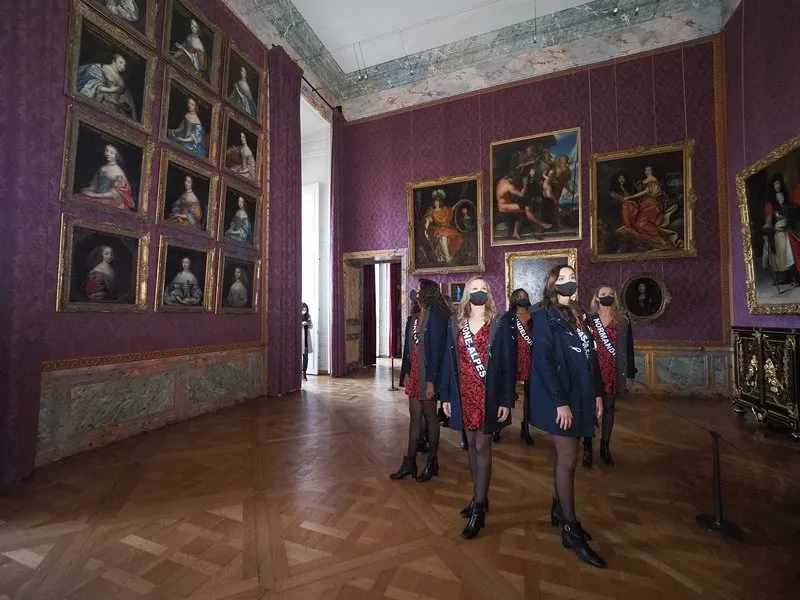 exclusif - france   voyage de preparation a l'election de miss france