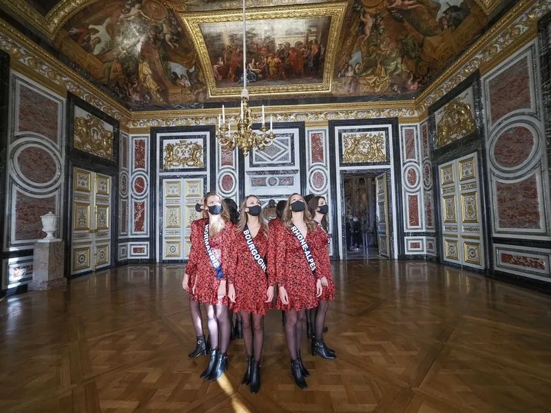 exclusif - france   voyage de preparation a l'election de miss france