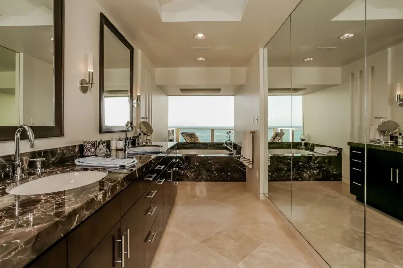 sandra bullock oceanfront home in malibu