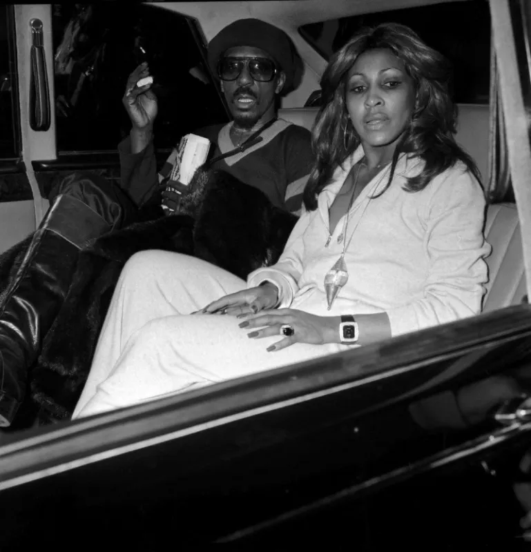 ike and tina turner arrive at heathrow airport, in london, uk, in oct 1975 photo by news licensing abacapresscom , 759227 001 london royaume uni united kingdom