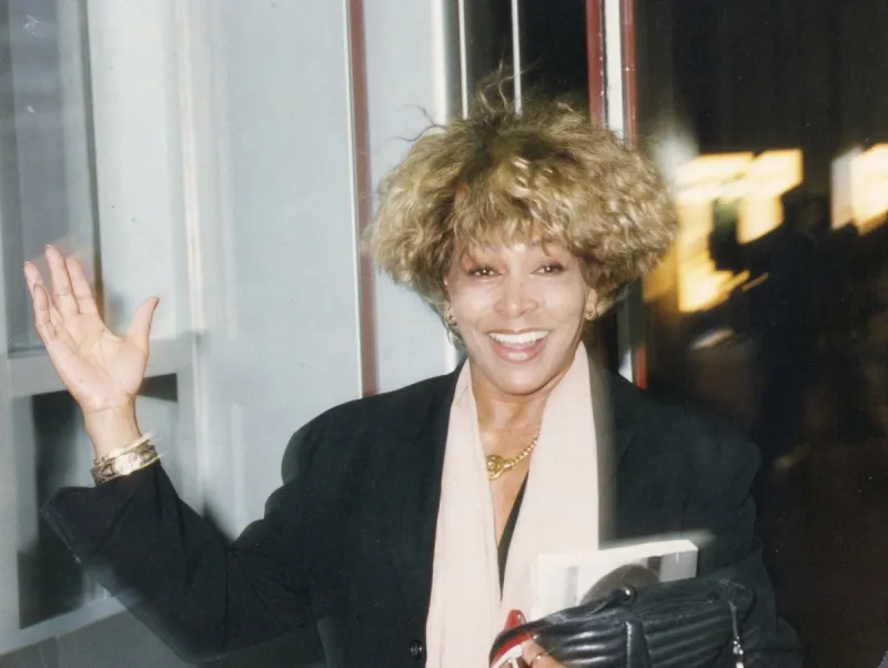 pop star tina turner at heathrow airport, in london, uk, on may 07, 1992 photo by news licensing abacapresscom <motcle99> entertainers eu european union europe ue union europeenne england angleterre heathrow < motcle99>