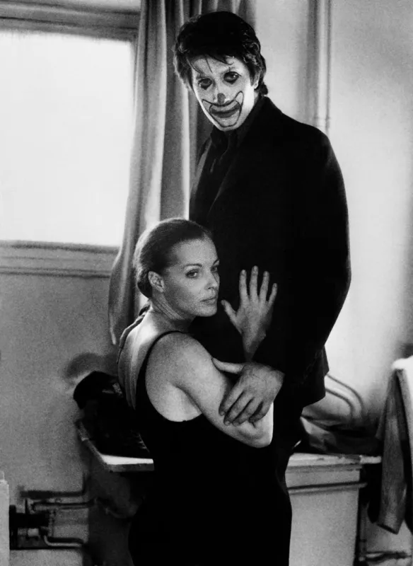 jacques dutronc et romy schneider interprètent une scène du film l'important c'est d'aimer (that most important thing  love ) d'andrzej zulawski, en 1975 (photo by afp)