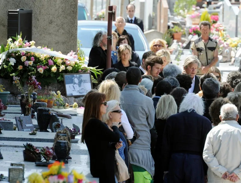 france film entertainment funeral