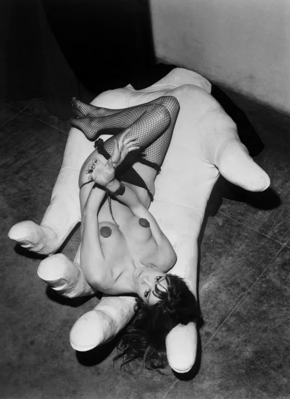 france-theatre-dance-strip tease-rita-renoir-obit