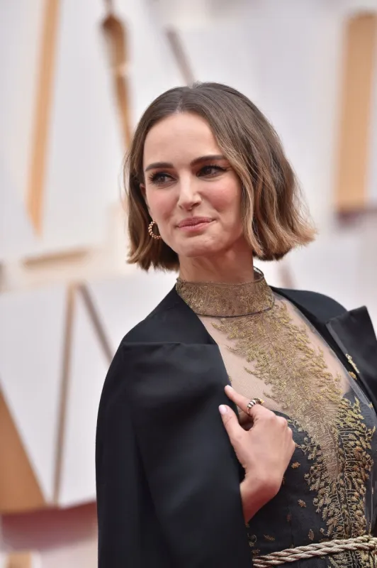 natalie portman attending the 92nd annual academy awards (oscars) at hollywood and highland on february 09, 2020 in hollywood, los angeles, ca, usa photo by lionel hahn abacapresscom , 719578 087 los angeles etats-unis united states